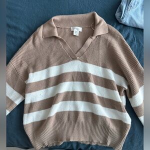 GAP V-Neck Sweater - Tan and White Stripes